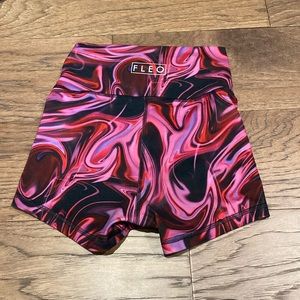 EUC size XS fleo shorts